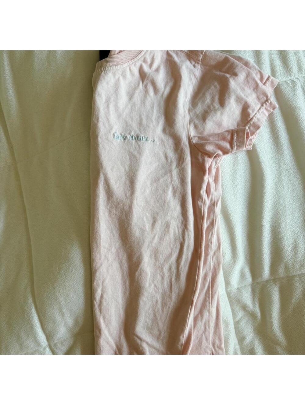 Urban Outfitters Women's Pink Tshirt - Picture 2 of 2